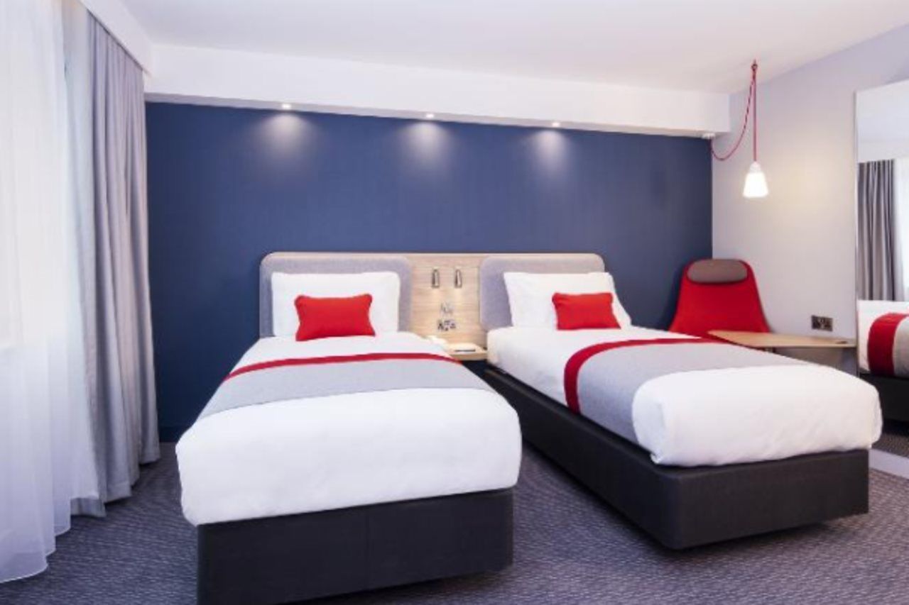Holiday Inn Express Astana - Turan エクステリア 写真