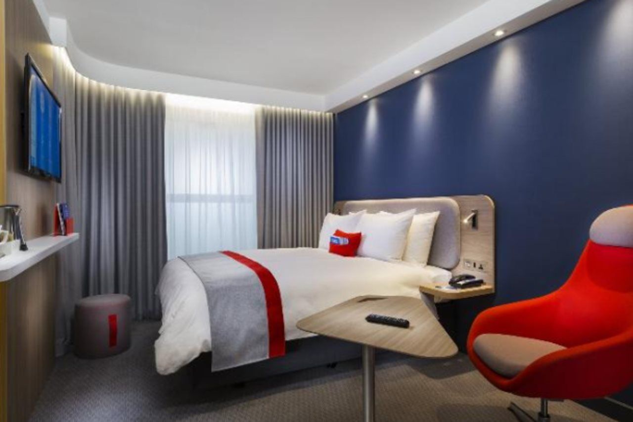 Holiday Inn Express Astana - Turan エクステリア 写真
